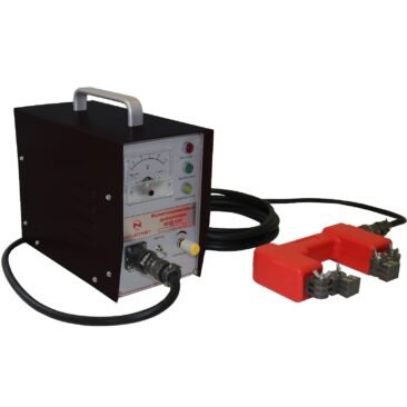 Magnetic Particle Flaw Detector NOVOTEST MPD-17P - Detektor cacat magnetik portabel dengan unit kontrol dan kabel probe.