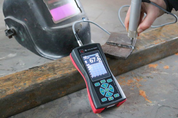 Portable Hardness Tester untuk Pengujian Logam