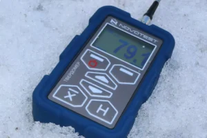 novotest T-D2 hardness tester dapat dipakai di lingkungan dingin.webp