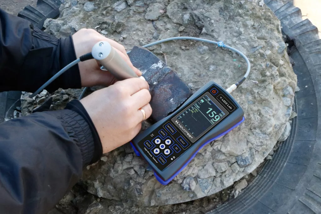 novotest T-U3 hardness tester logam plat tipis.webp